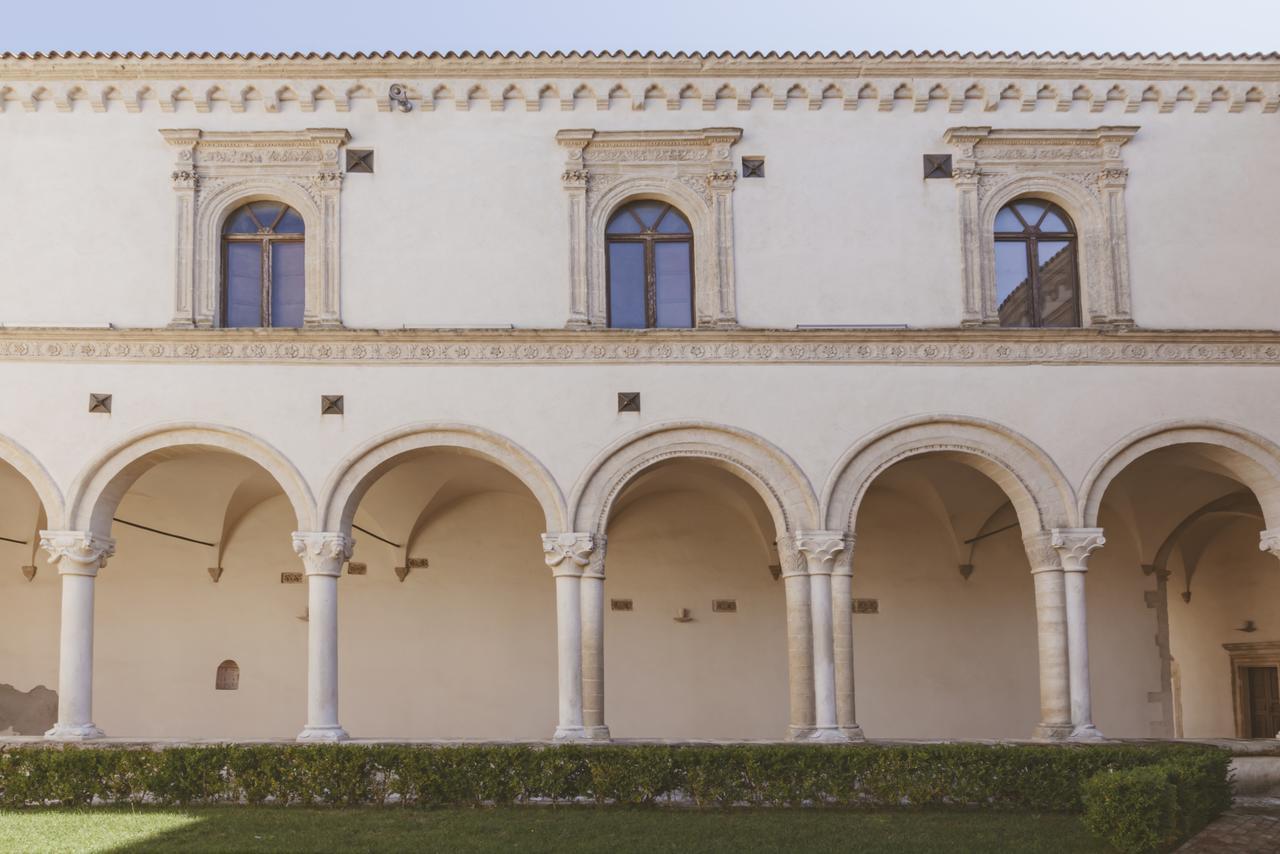 Foresteria Dell'Abbazia Montescaglioso Eksteriør billede